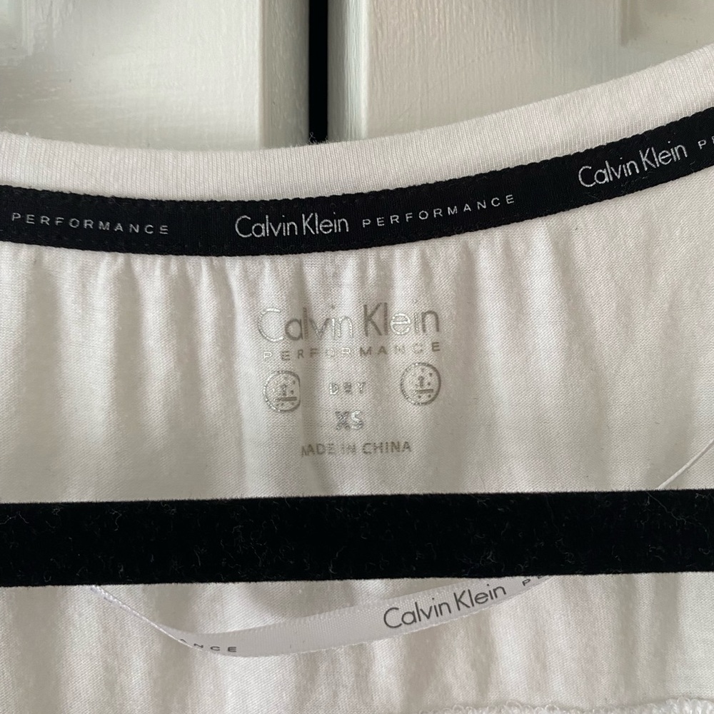 Calvin Klein Performance Tee - Picture 3 of 4